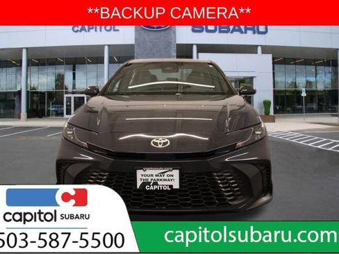 Used 2025 Toyota Camry SE image 8