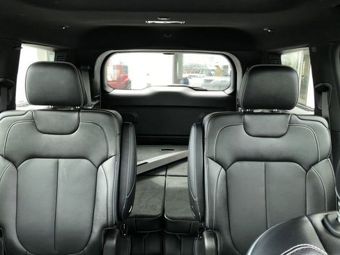Used 2023 Jeep Grand Cherokee L Overland w/ Advanced Protech Group III AWD/4WD image 21