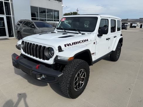 Used 2026 Jeep Wrangler Unlimited Rubicon w/ Safety Group AWD/4WD image 34