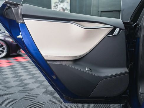 Used 2020 Tesla Model S AWD image 41