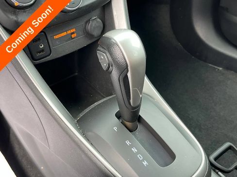 Used 2017 Chevrolet Trax LT w/ LT Convenience Package FWD image 23