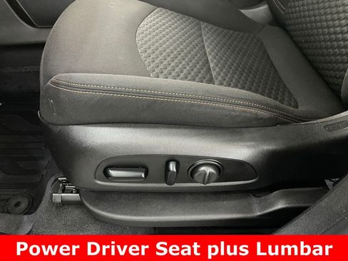 Used 2018 GMC Terrain SLE w/ Driver Convenience Package image 11