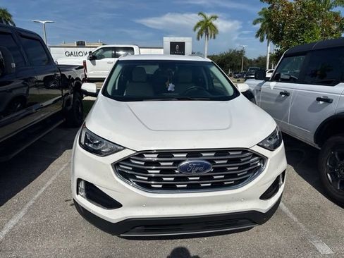 Used 2020 Ford Edge Titanium FWD image 2