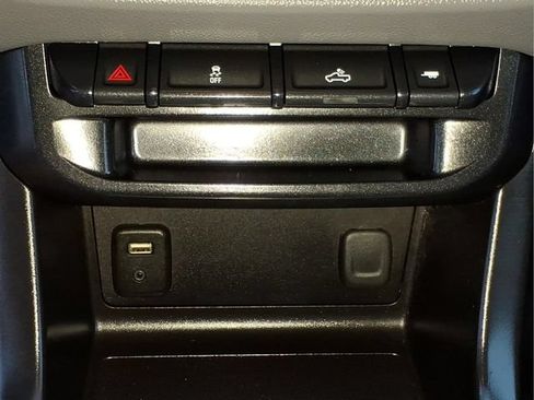 Used 2016 Chevrolet Colorado LT w/ LT Convenience Package AWD/4WD image 21