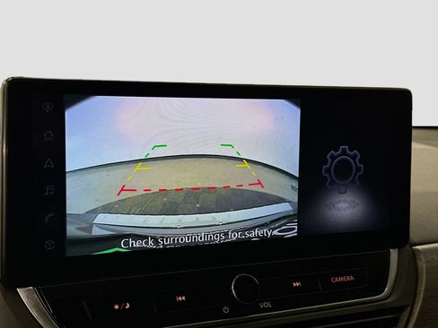 Used 2023 Nissan Altima 2.5 SV w/ SV Premium Package image 23