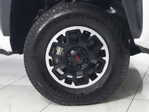 Used 2024 Toyota Tacoma TRD Off-Road image 13