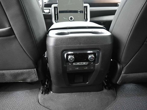 New 2026 GMC Yukon XL Denali w/ Denali Reserve Package image 25