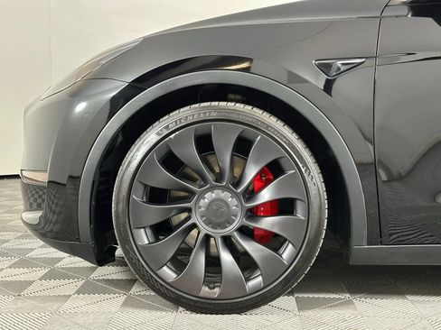 Used 2023 Tesla Model Y Performance AWD/4WD image 8