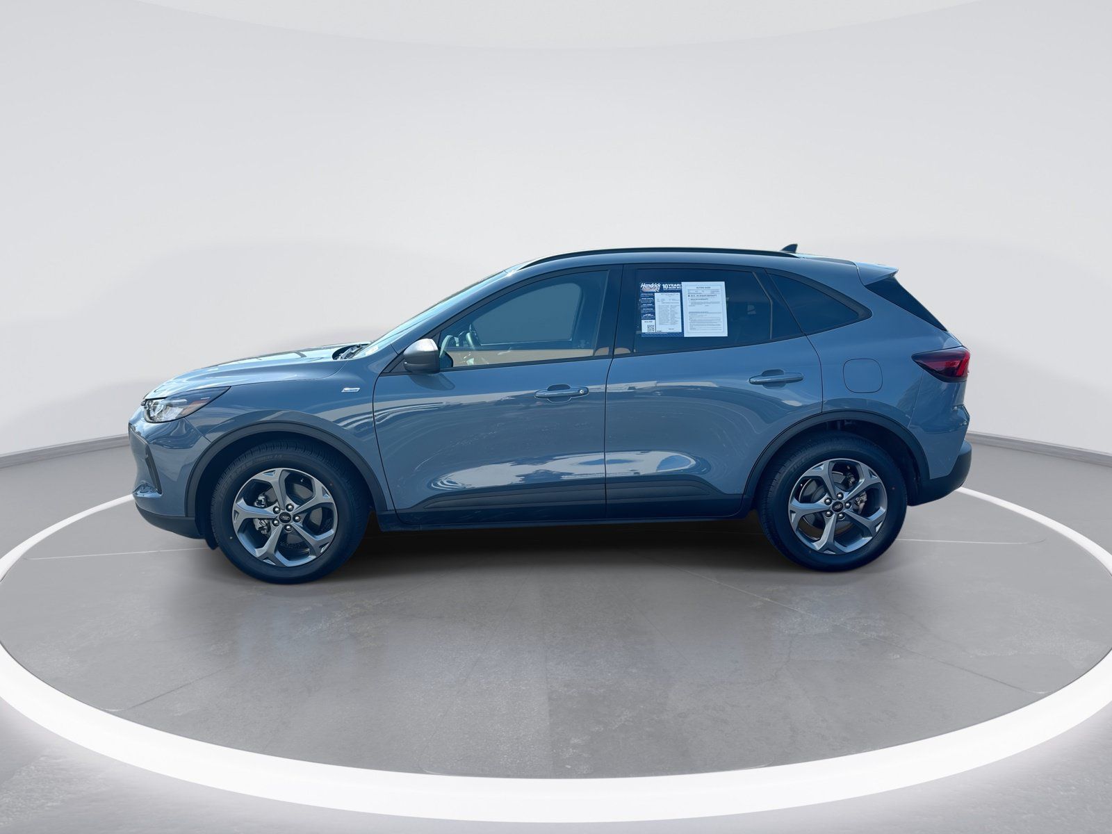 Used 2025 Ford Escape ST-Line w/ Equipment Group 301A FWD image 6