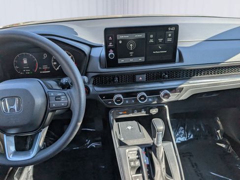 Used 2026 Honda CR-V EX image 17