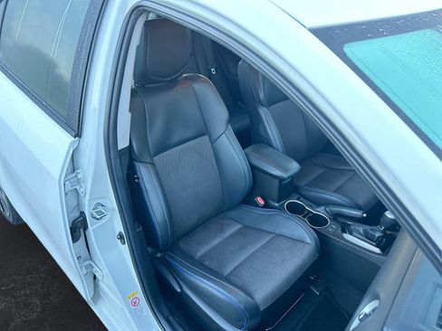 Used 2018 Toyota Corolla SE FWD image 29