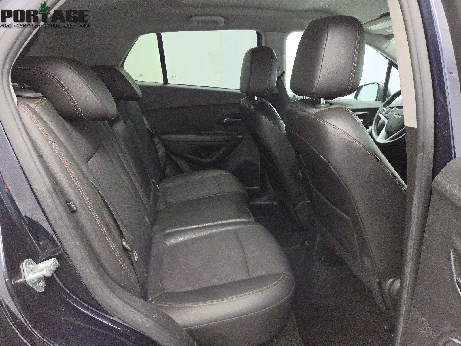 Used 2022 Chevrolet Trax LT w/ LT Convenience Package AWD/4WD image 30