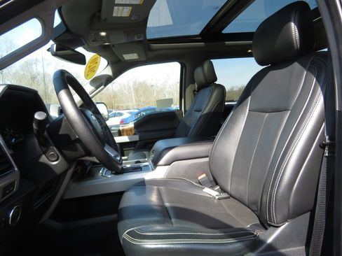 Used 2020 Ford F150 Lariat w/ Equipment Group 502A Luxury image 10