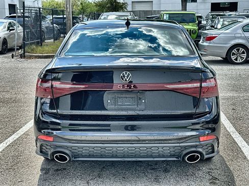 Used 2025 Volkswagen Jetta GLI Autobahn image 8