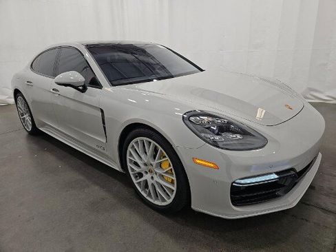 Used 2022 Porsche Panamera GTS w/ Premium Package AWD/4WD image 4