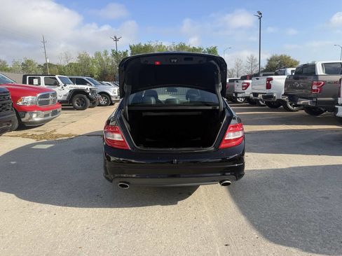 Used 2009 Mercedes-Benz C 300 Sedan image 37