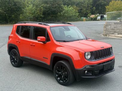 Used 2018 Jeep Renegade Altitude w/ UConnect 8.4 Nav Group