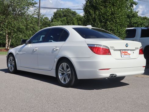 Used 2009 BMW 528i Sedan RWD image 9
