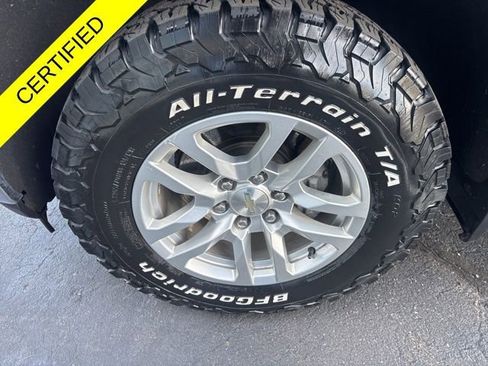 Used 2020 Chevrolet Silverado 1500 LT w/ All-Star Edition AWD/4WD image 29