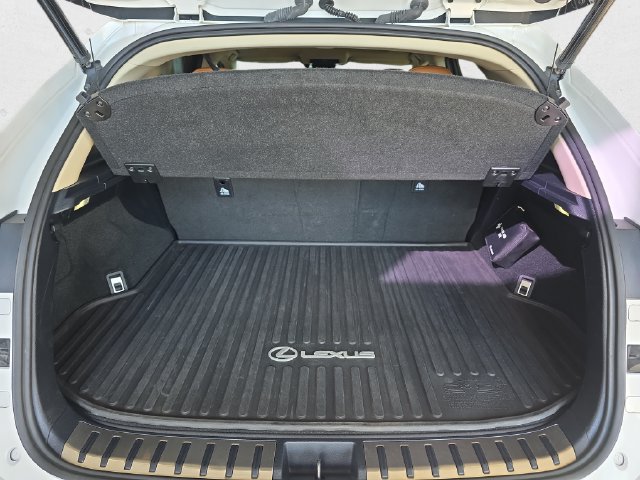 Used 2018 Lexus NX 300 AWD w/ Premium Package image 12
