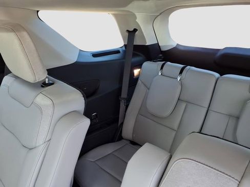 New 2026 Ford Explorer Active w/ Active Comfort Package AWD/4WD image 8