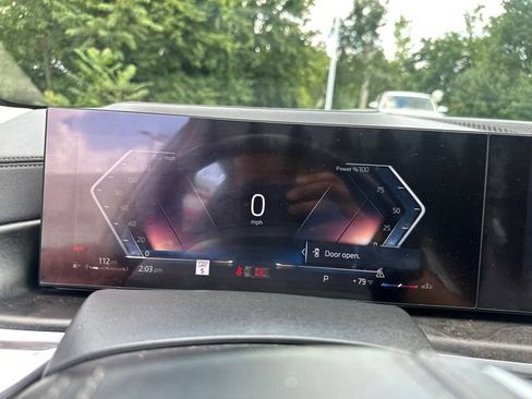 Used 2023 BMW X7 xDrive40i w/ Premium Package AWD/4WD image 32
