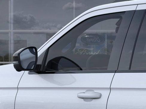 New 2026 Ford Expedition Platinum w/ Stealth Appearance Package AWD/4WD image 20
