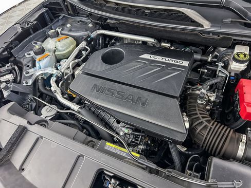 Certified 2025 Nissan Rogue SV image 14