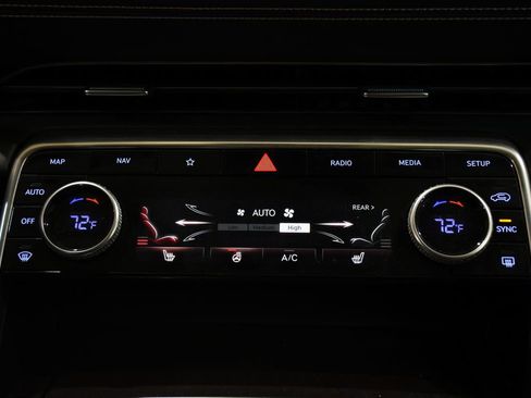 Used 2024 Genesis GV80 2.5T image 14