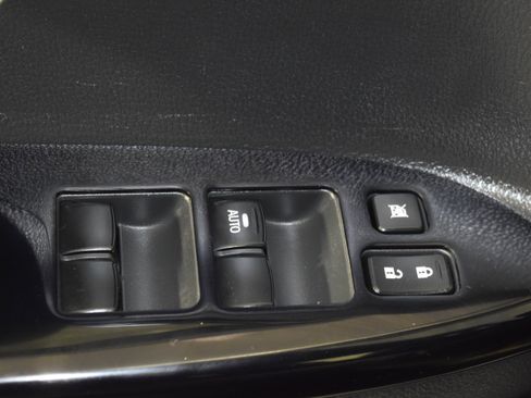 Used 2024 Mitsubishi Eclipse Cross LE image 32