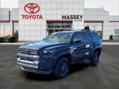 Used 2025 Toyota 4Runner SR5 image 7