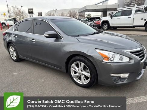 Used 2015 Nissan Altima 2.5 SV w/ Convenience Package image 8