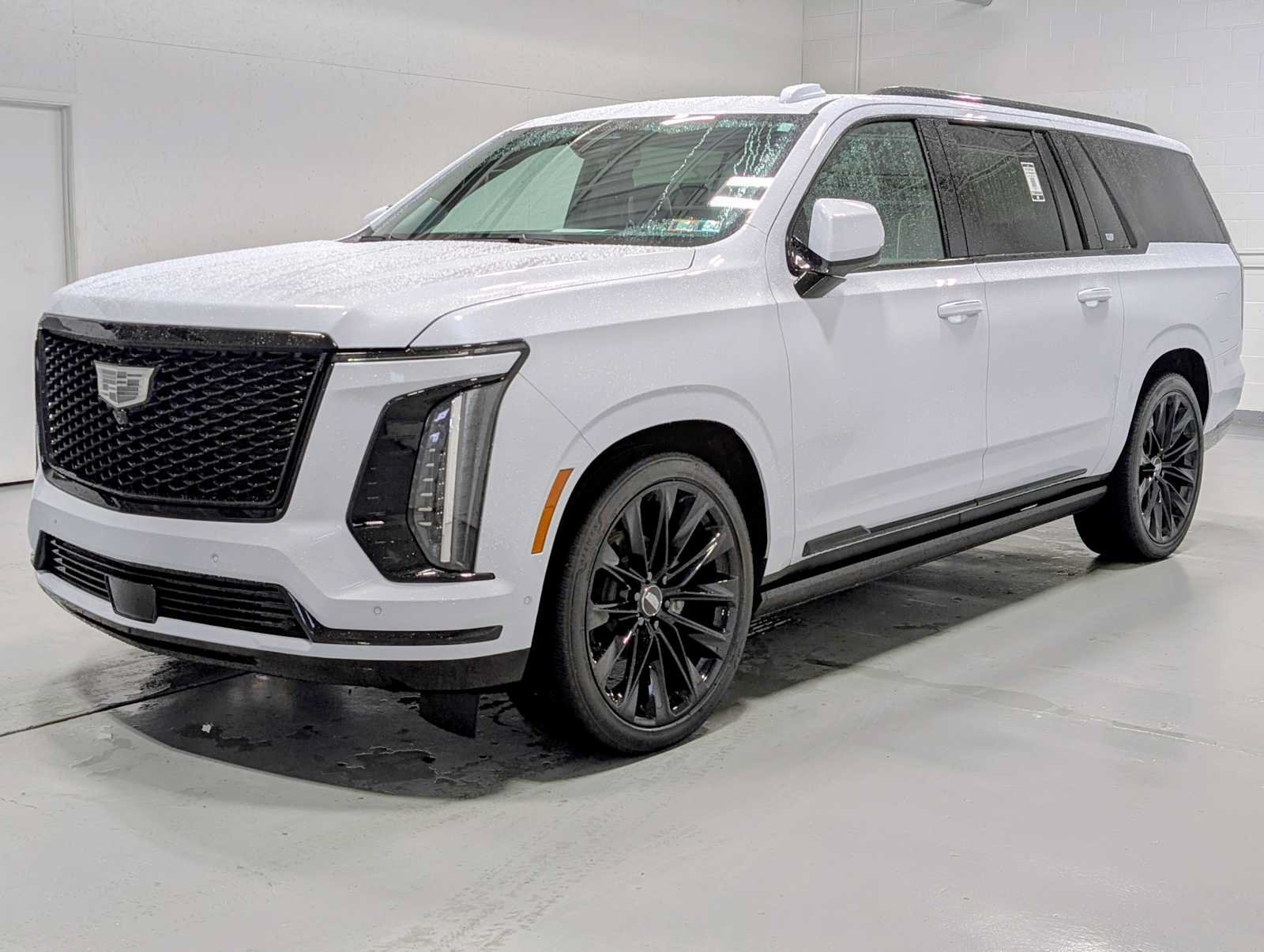 Certified 2026 Cadillac Escalade ESV Platinum Sport w/ LPO, ONYX Package AWD/4WD image 1