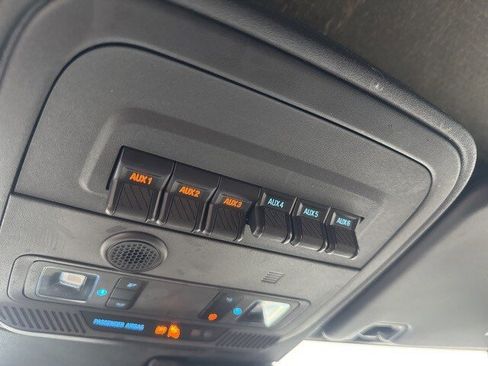 Used 2022 Ford Bronco Wildtrak image 29