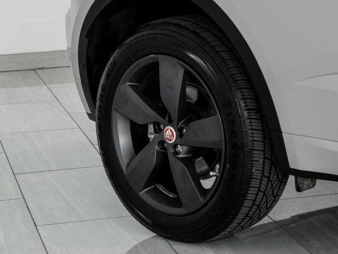 Used 2019 Jaguar E-PACE R-Dynamic SE image 57