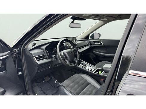 Used 2024 Mitsubishi Outlander Ralliart AWD/4WD image 9