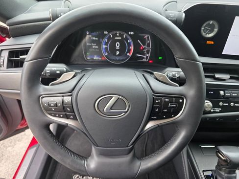 Used 2024 Lexus ES 350 w/ Premium Package FWD image 18