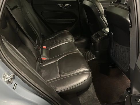 Used 2022 Volvo XC60 T8 Inscription w/ Advanced Package image 15