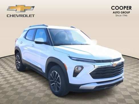 New 2026 Chevrolet TrailBlazer LT w/ Driver Confidence Package image 1