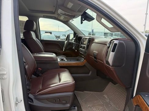 Used 2014 Chevrolet Silverado 1500 High Country w/ High Country Premium Package AWD/4WD image 24
