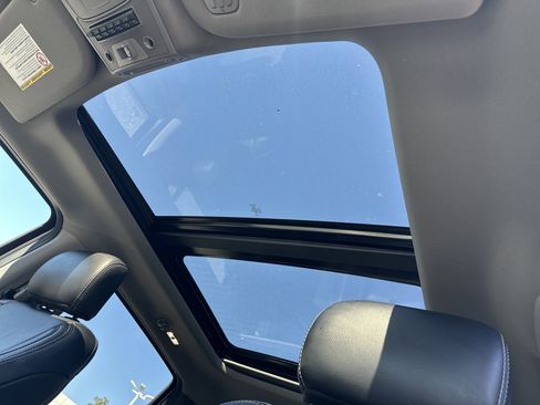 Used 2020 Ford F350 Lariat w/ Lariat Ultimate Package image 31