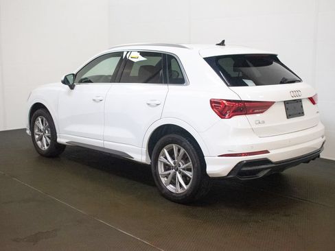 Used 2022 Audi Q3 2.0T Premium w/ Convenience Package AWD/4WD image 6