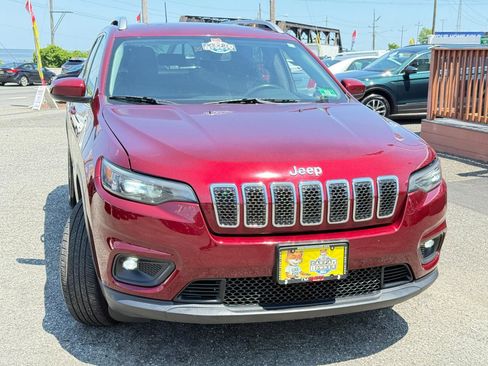 Used 2019 Jeep Cherokee Latitude Plus w/ Comfort/Convenience Group AWD/4WD image 93
