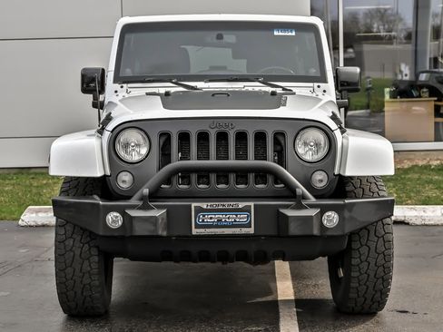 Used 2014 Jeep Wrangler Unlimited Sahara image 4