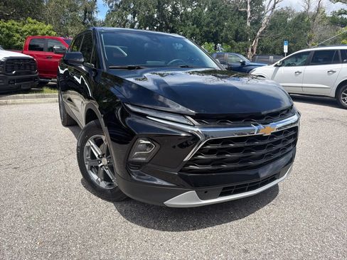 Used 2023 Chevrolet Blazer LT FWD image 5