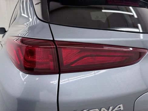Used 2018 Hyundai Kona SEL w/ SEL Tech Package 02 FWD image 9