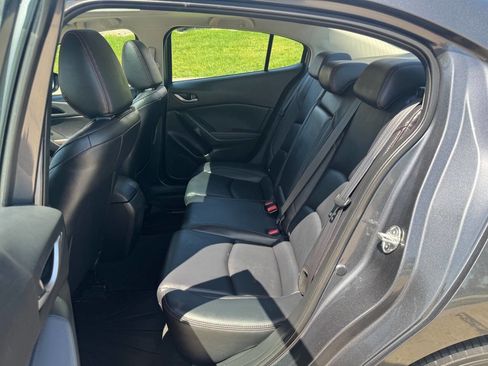 Used 2016 MAZDA MAZDA3 i Grand Touring FWD image 12