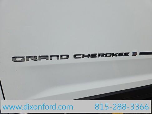 Used 2021 Jeep Grand Cherokee L Limited w/ MOPAR Finishing Package image 12