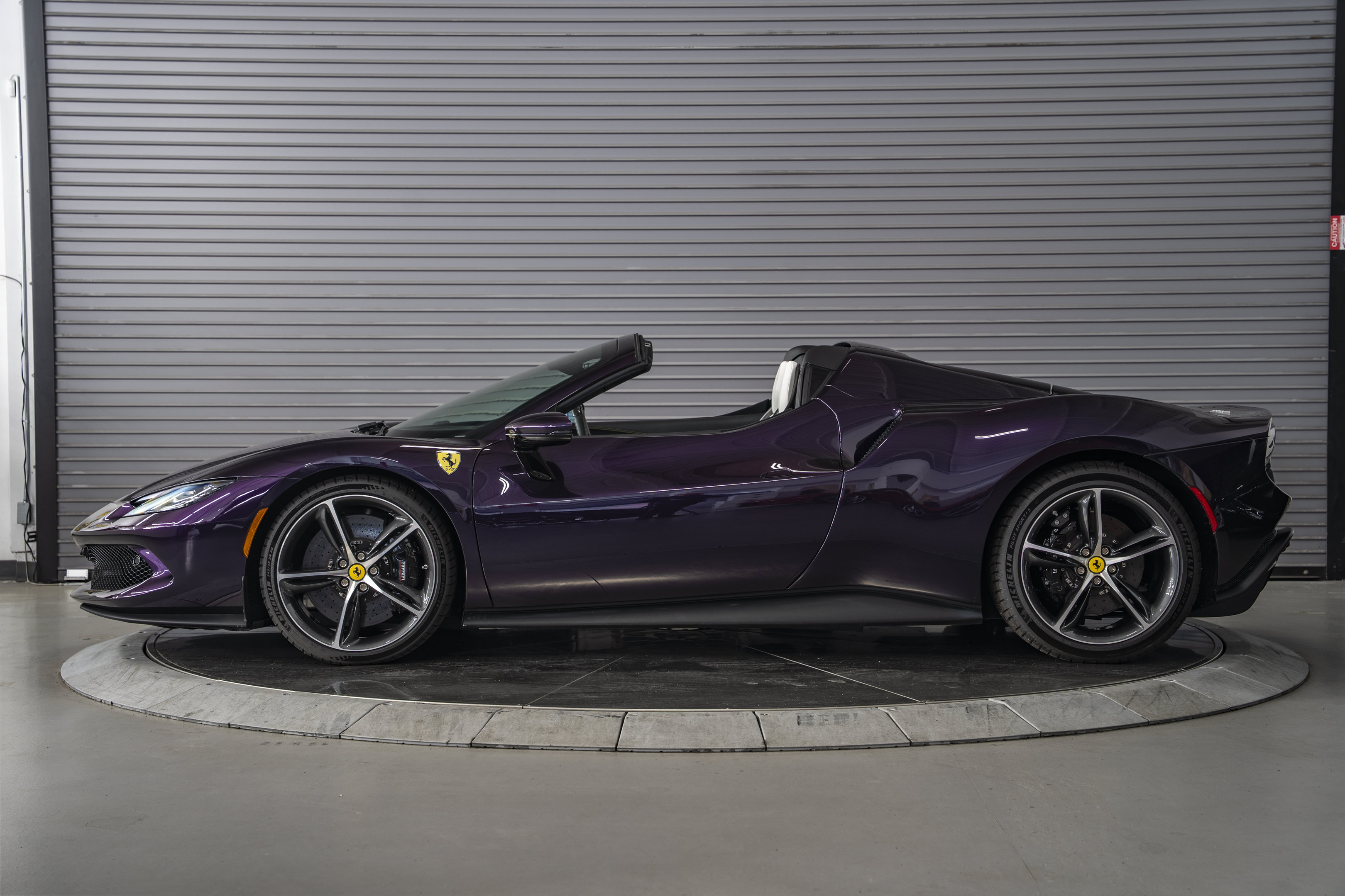 Used 2024 Ferrari 296 GTS RWD image 2