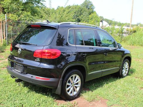 Used 2017 Volkswagen Tiguan Wolfsburg Edition AWD/4WD image 7